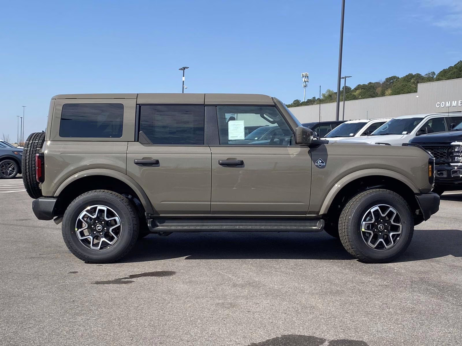 2026 Gray Ford Bronco Outer Banks 4X4 SUV
