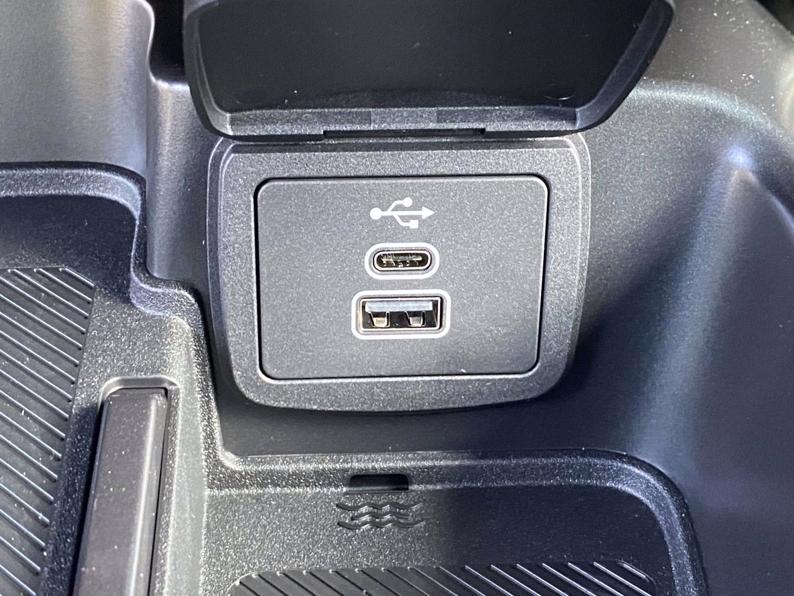 2026 Gray Ford Bronco Outer Banks 4X4 SUV