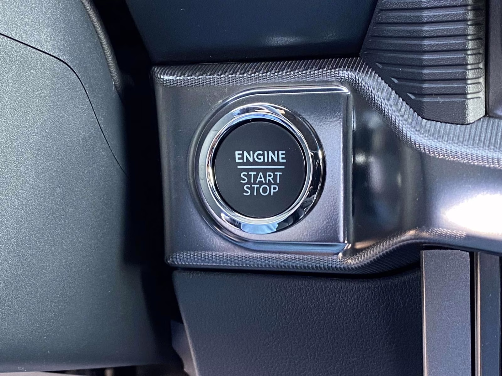 2026 Avalanche Ford F-150 Lariat 4X4 Truck