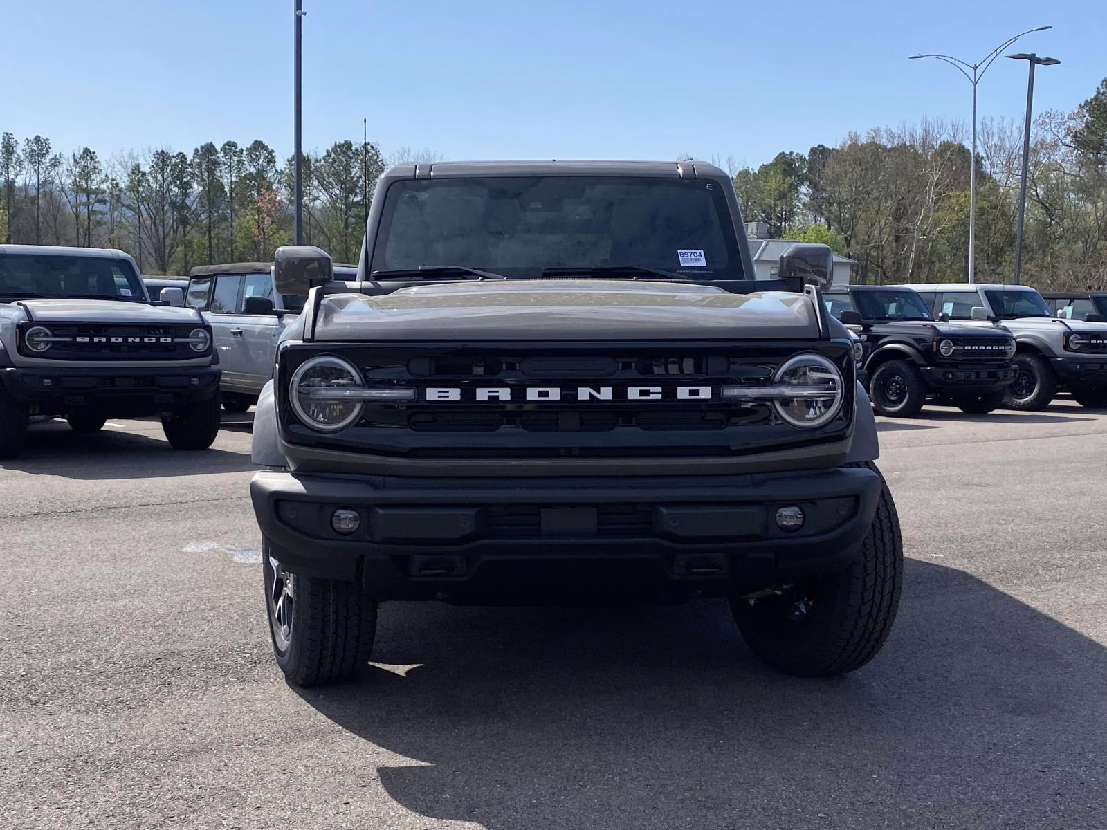 2026 Gray Ford Bronco Outer Banks 4X4 SUV