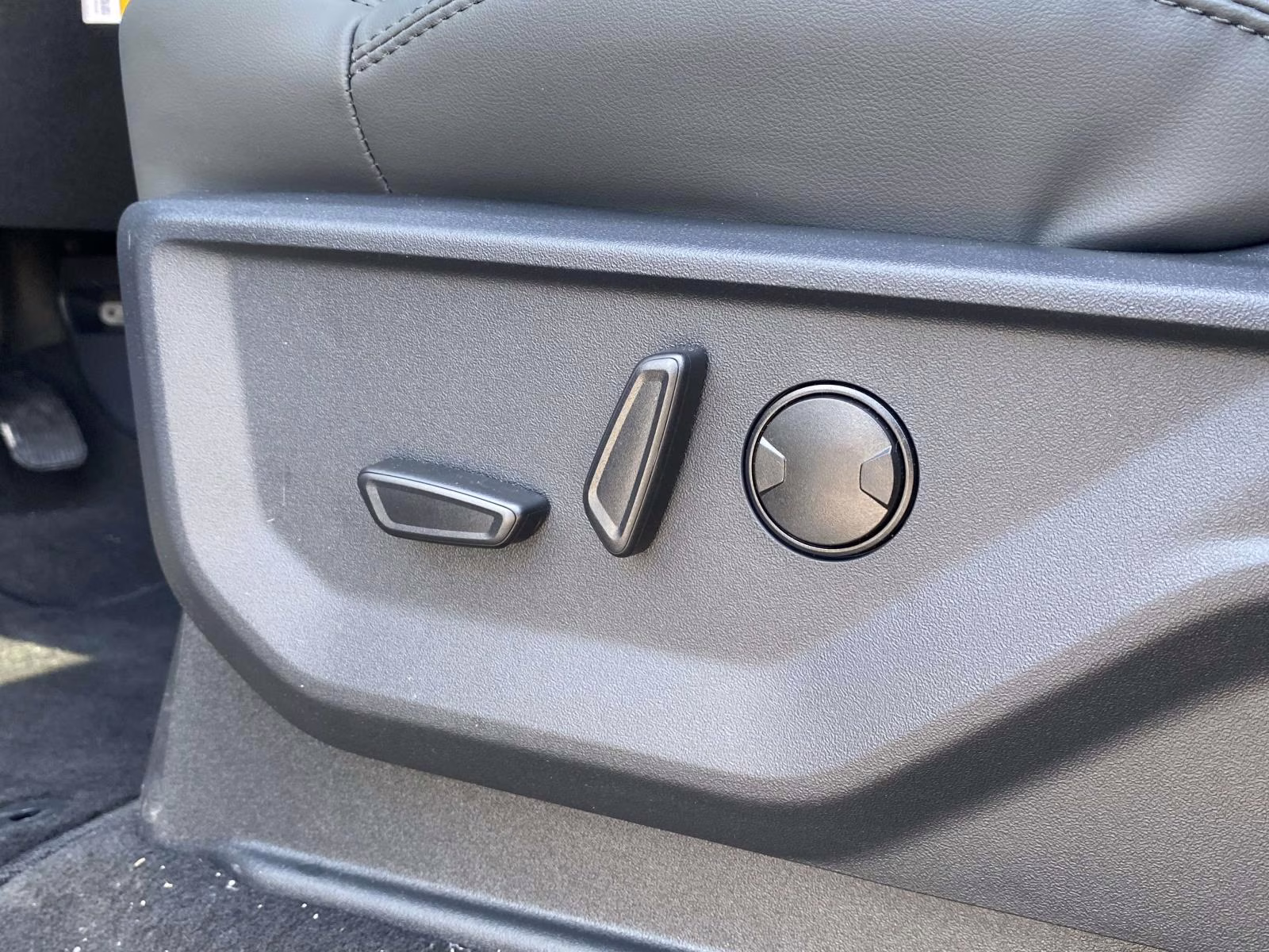 2026 Black Metallic Ford Expedition Max Active RWD SUV