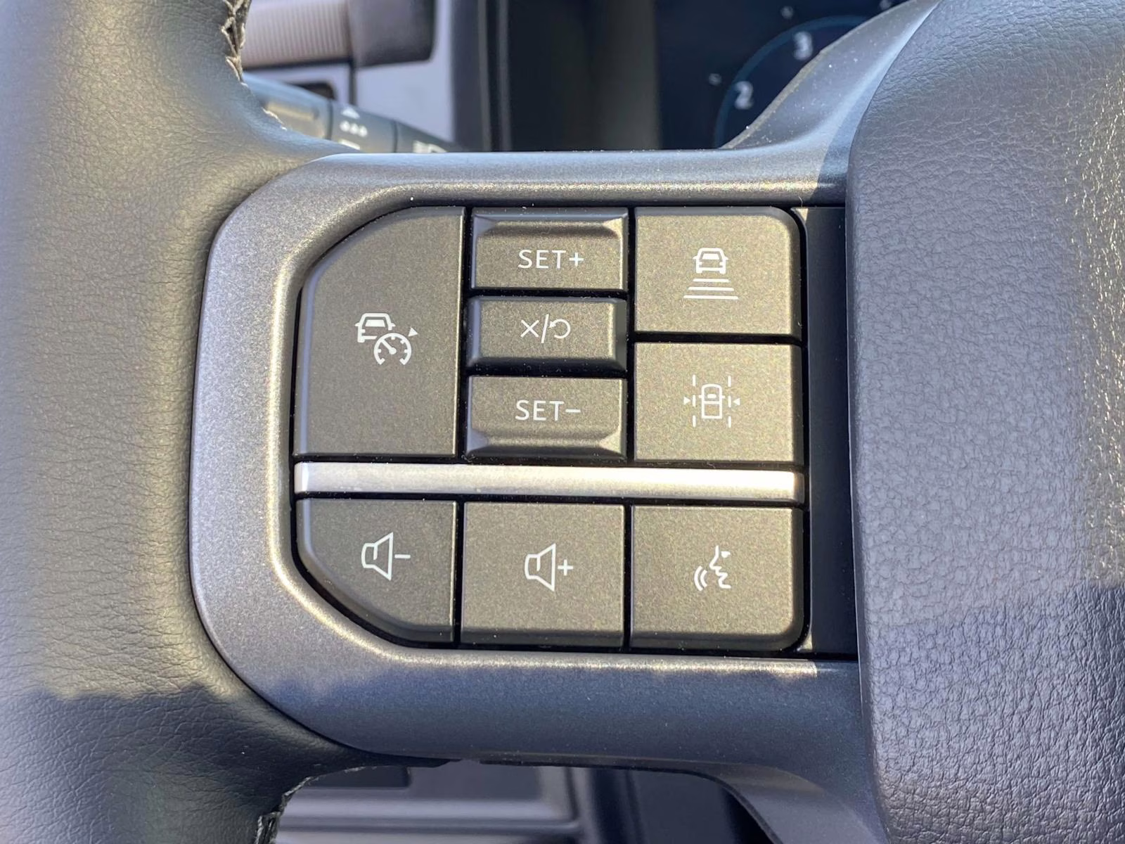 2026 Avalanche Ford F-150 Lariat 4X4 Truck