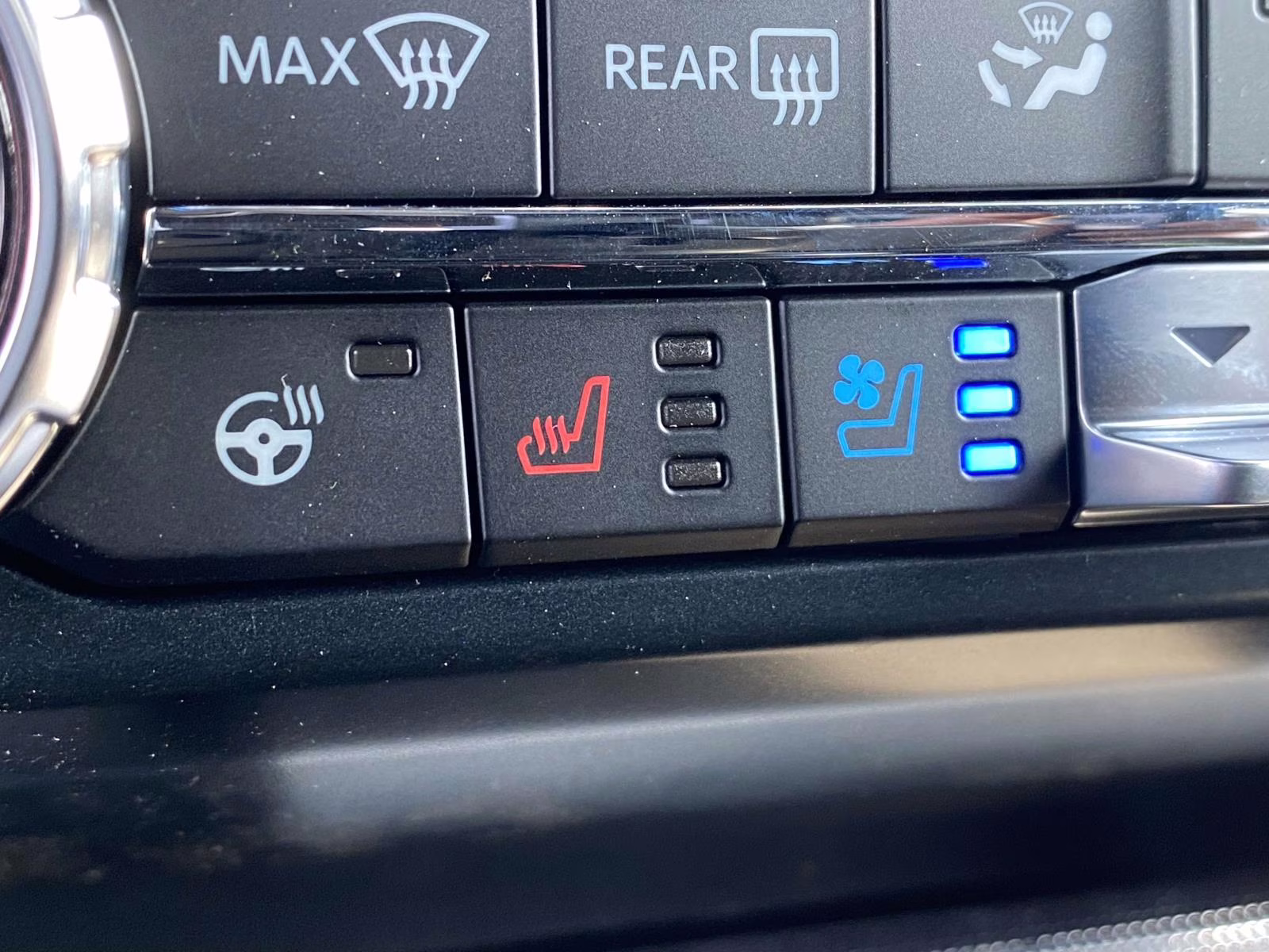 2026 Avalanche Ford F-150 Lariat 4X4 Truck