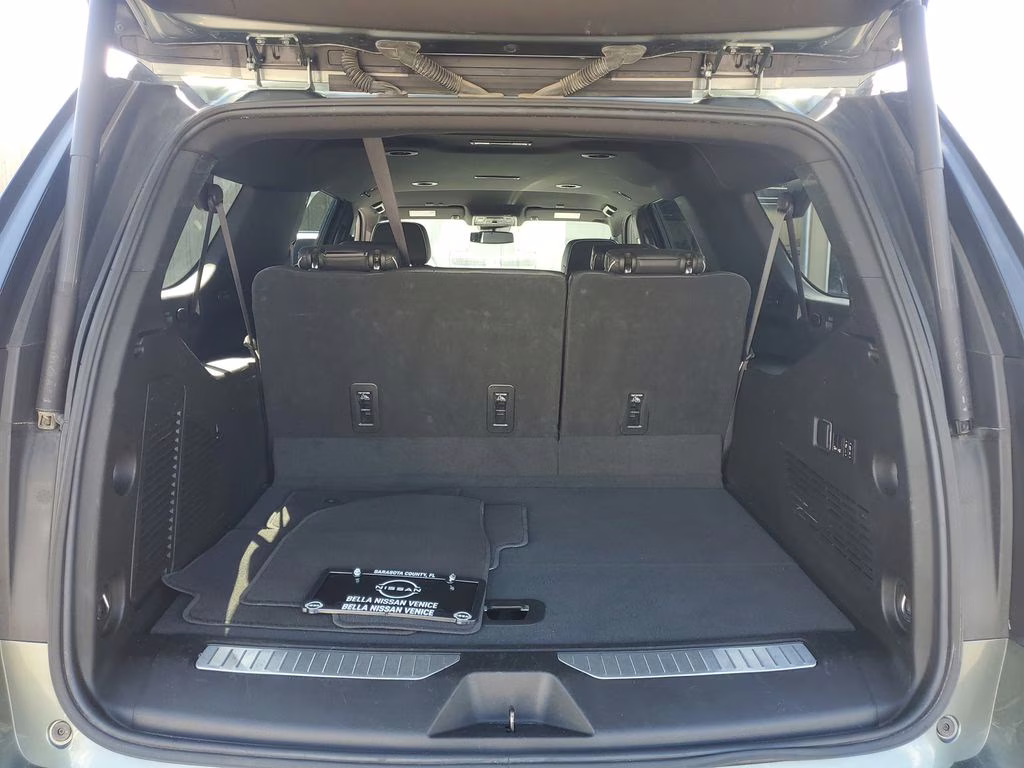 2023 Silver Sage Metallic Chevrolet Suburban Premier RWD SUV