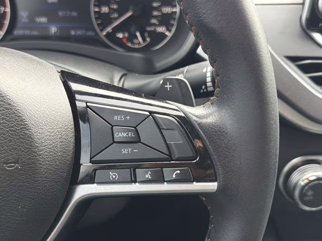 2023 Super Black Clearcoat Nissan Altima 2.5 SR FWD Sedan