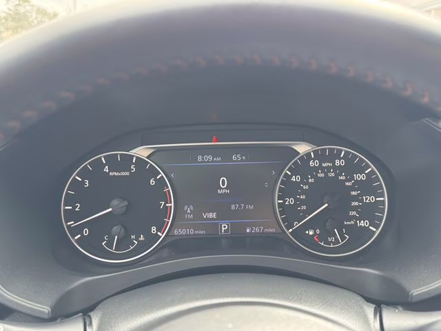 2023 Super Black Clearcoat Nissan Altima 2.5 SR FWD Sedan