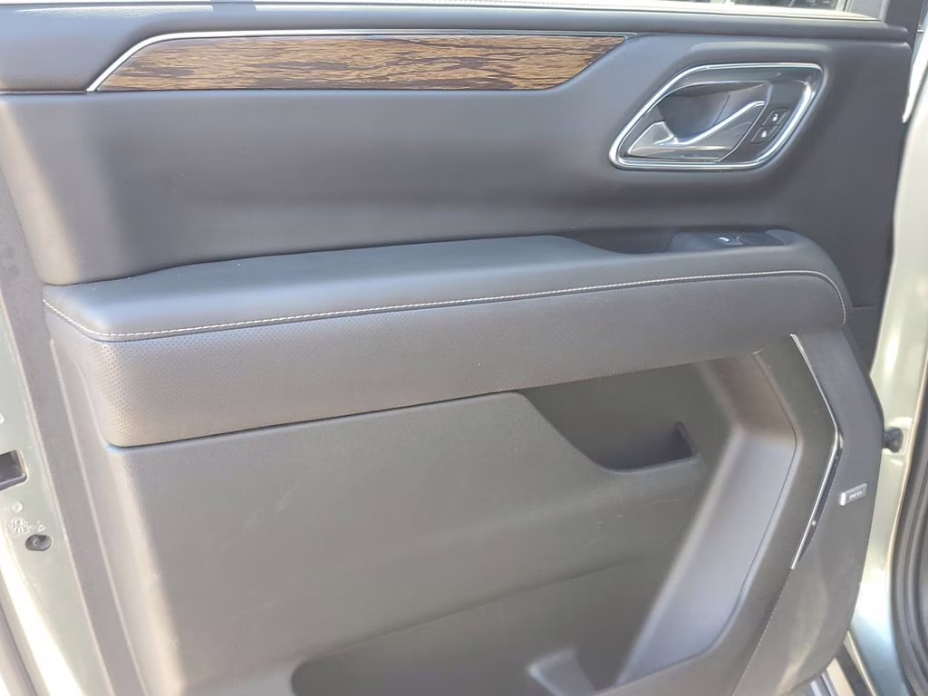 2023 Silver Sage Metallic Chevrolet Suburban Premier RWD SUV