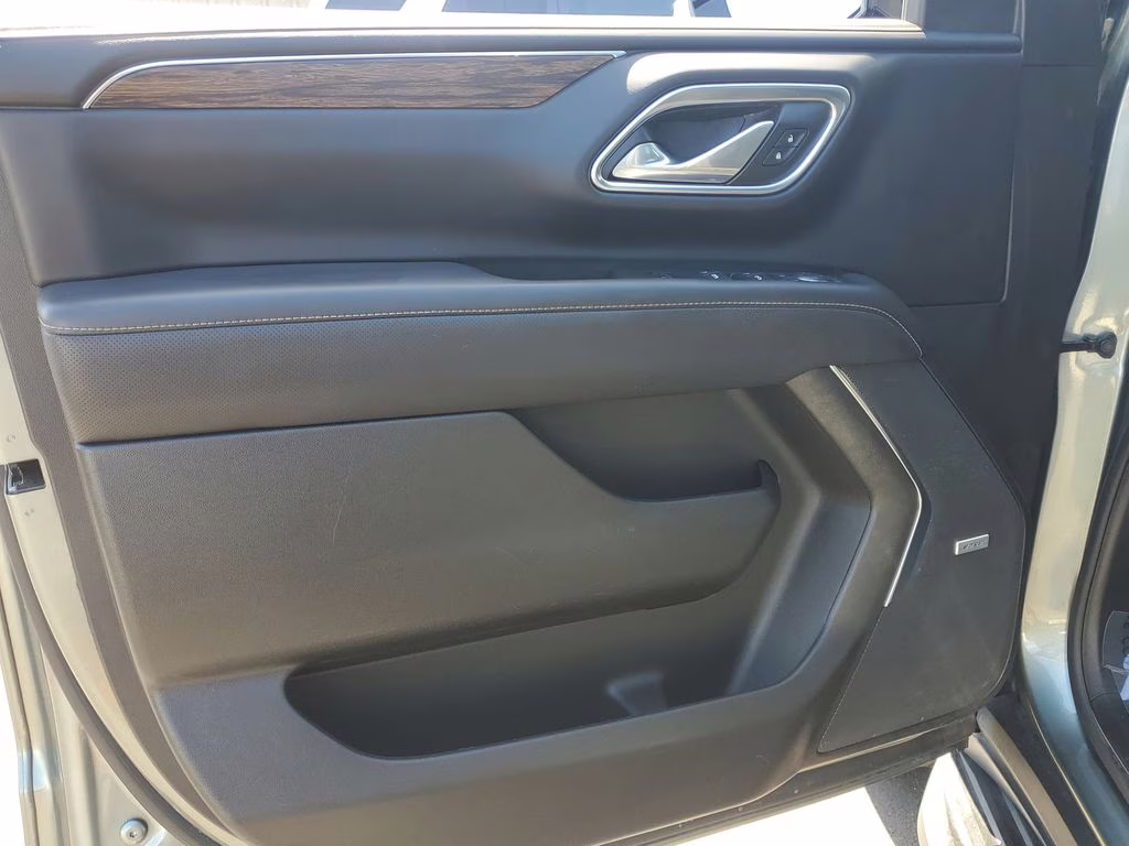 2023 Silver Sage Metallic Chevrolet Suburban Premier RWD SUV