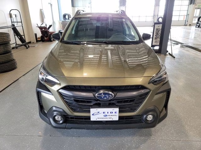 2025 Autumn Green Metallic Subaru Outback Premium AWD SUV