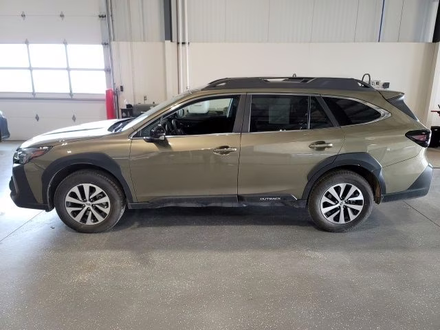 2025 Autumn Green Metallic Subaru Outback Premium AWD SUV