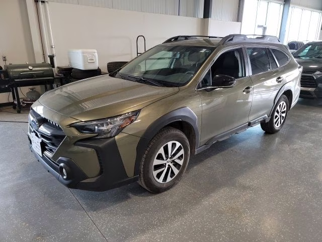 2025 Autumn Green Metallic Subaru Outback Premium AWD SUV