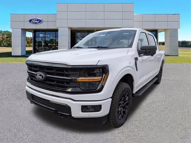 2026 Oxford White Ford F-150 XLT 4X4 Truck