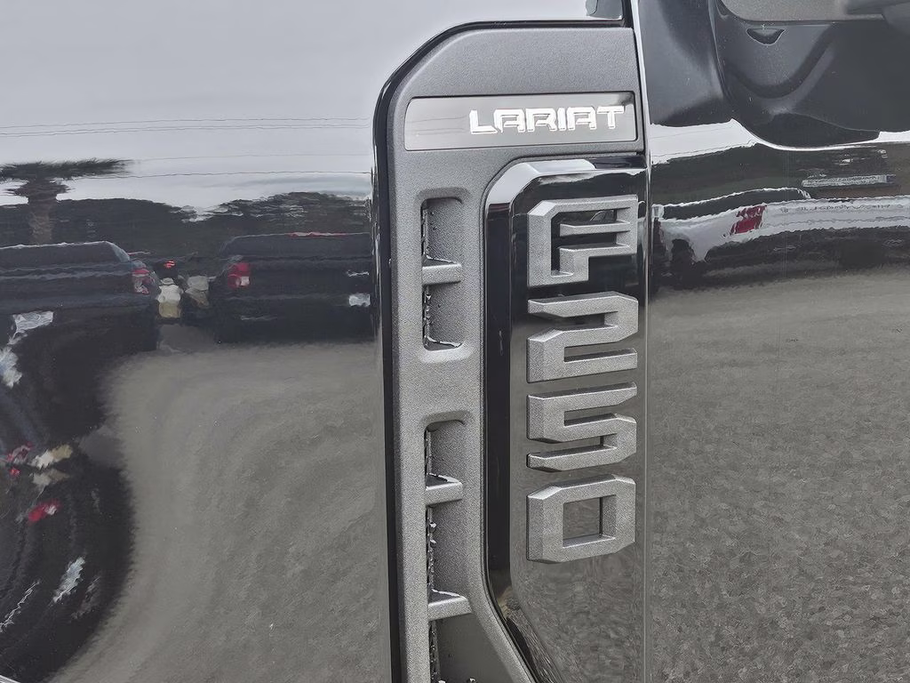 2026 Agate Black Metallic Ford Super Duty F-250 SRW Lariat 4X4 Truck