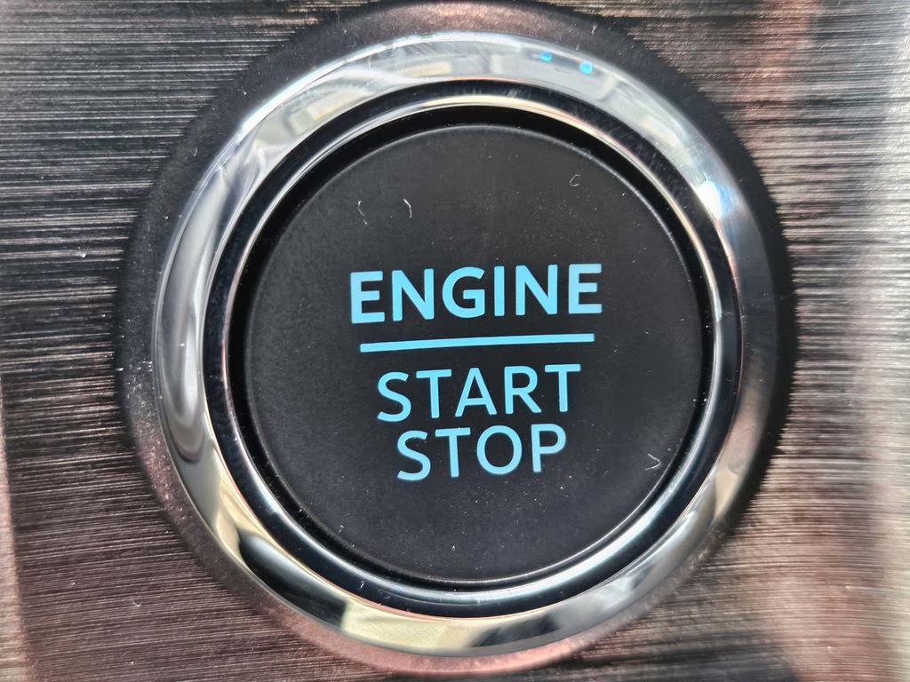 2026 Agate Black Metallic Ford Super Duty F-250 SRW Lariat 4X4 Truck