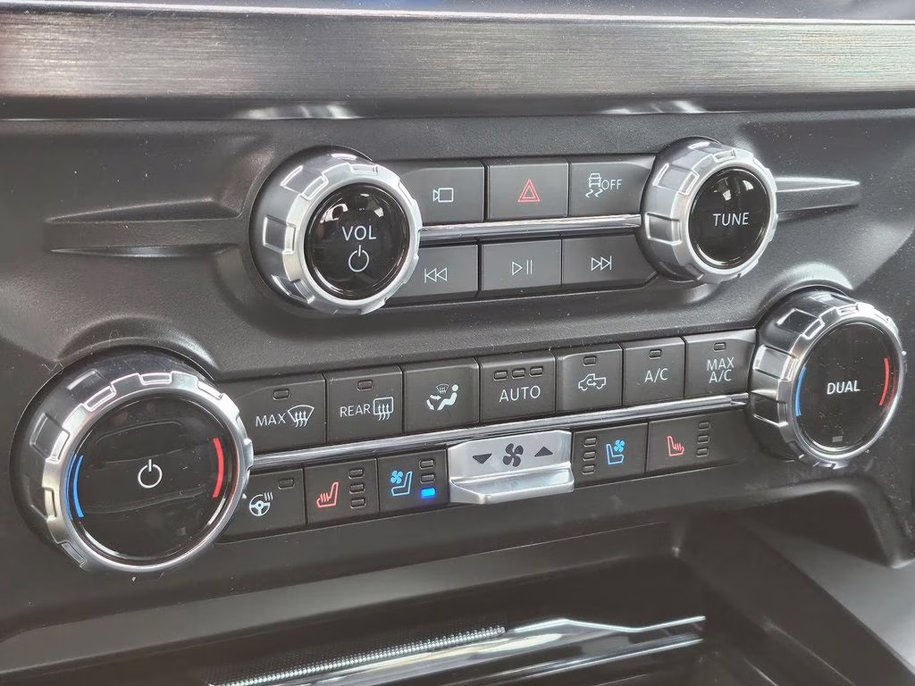 2026 Agate Black Metallic Ford Super Duty F-250 SRW Lariat 4X4 Truck