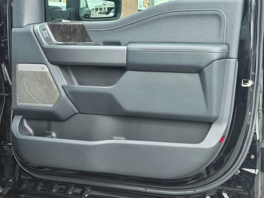 2026 Agate Black Metallic Ford Super Duty F-250 SRW Lariat 4X4 Truck