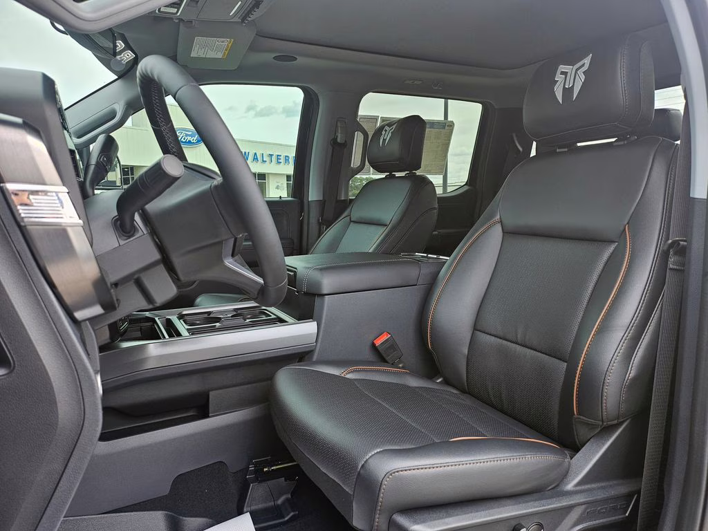 2026 Agate Black Metallic Ford Super Duty F-250 SRW Lariat 4X4 Truck