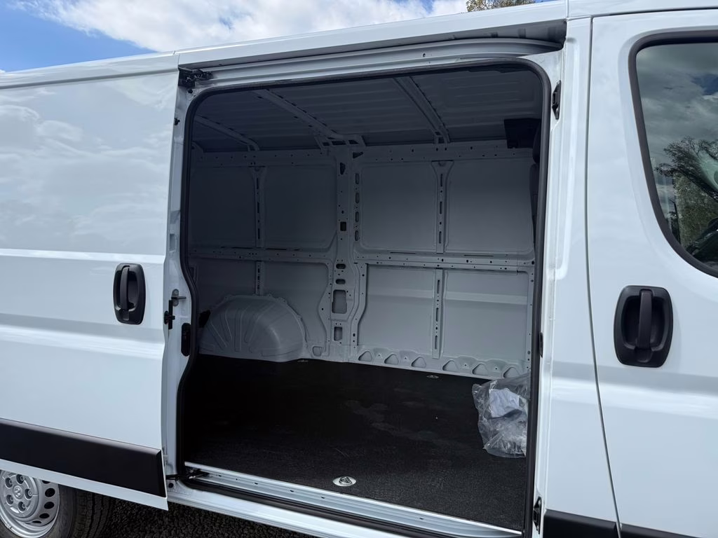 2026 Bright White Clearcoat Ram ProMaster 2500 Base FWD Van