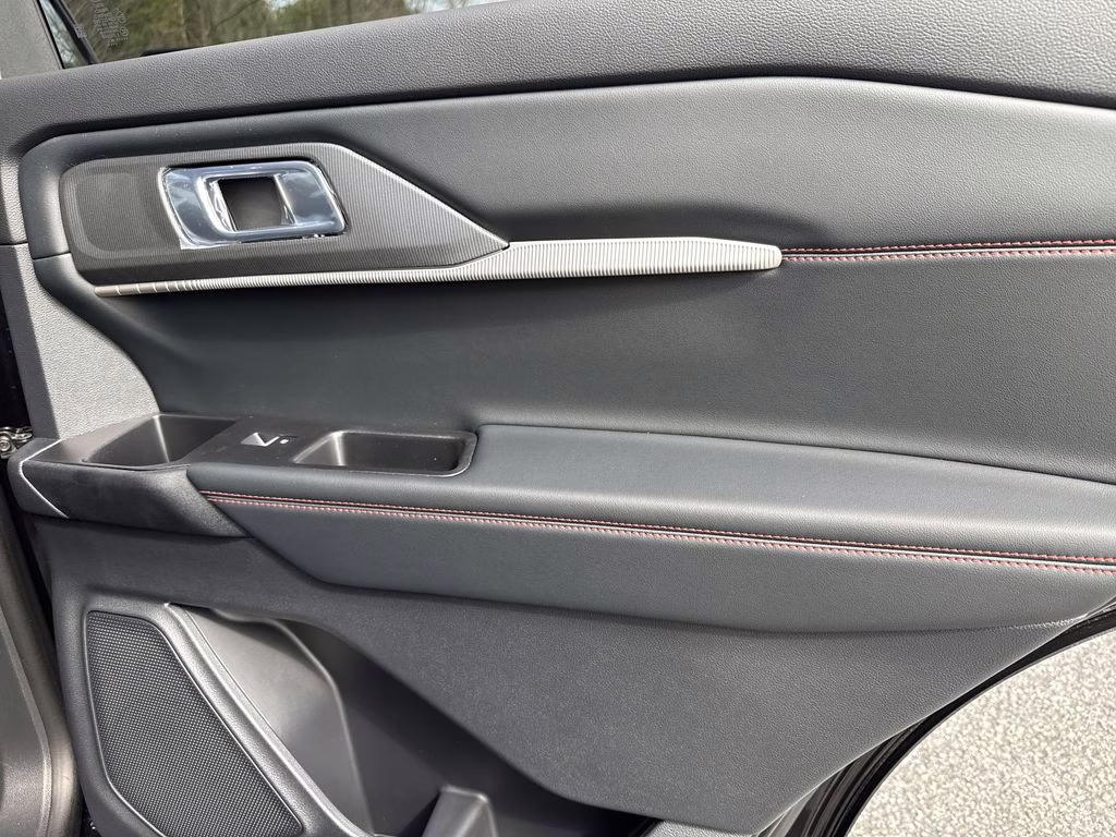 2026 Black Ford Explorer ST-Line RWD SUV