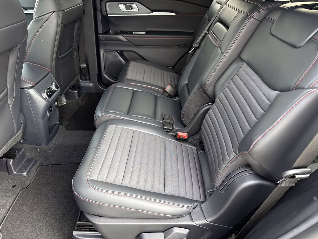 2026 Black Ford Explorer ST-Line RWD SUV