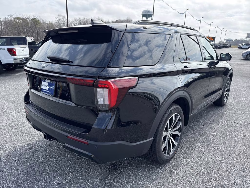 2026 Black Ford Explorer ST-Line RWD SUV