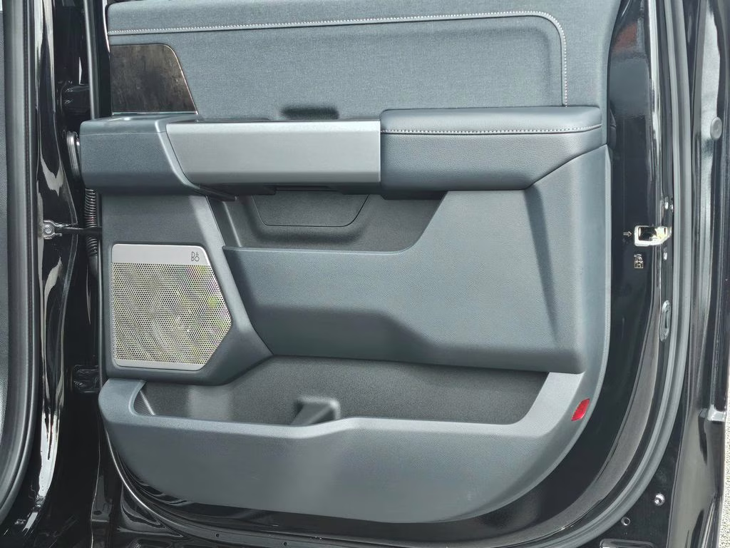 2026 Agate Black Metallic Ford Super Duty F-250 SRW Lariat 4X4 Truck