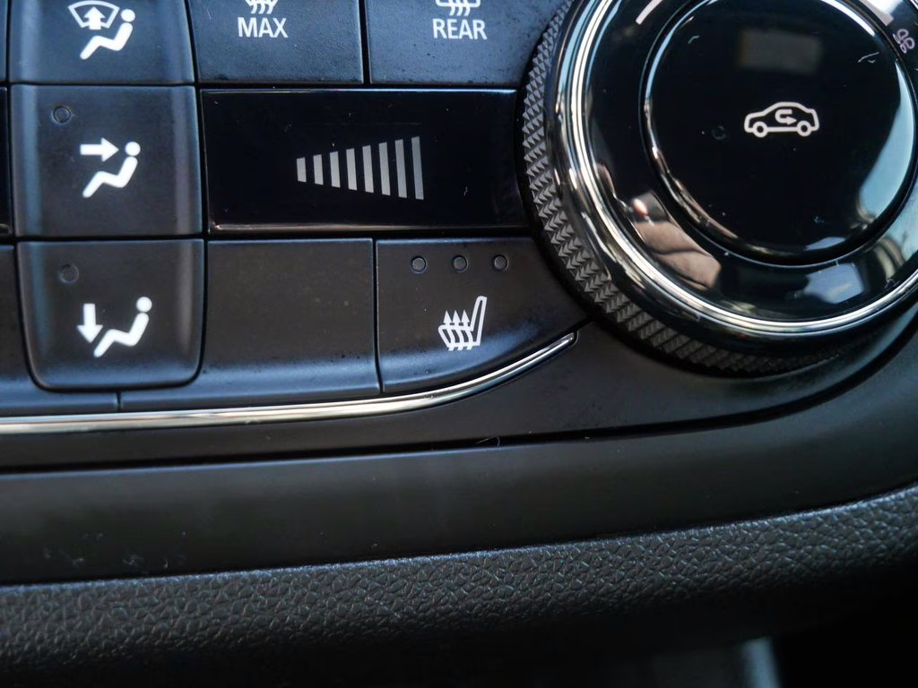 2024 Ebony Twilight Metallic Buick Envista Preferred FWD SUV