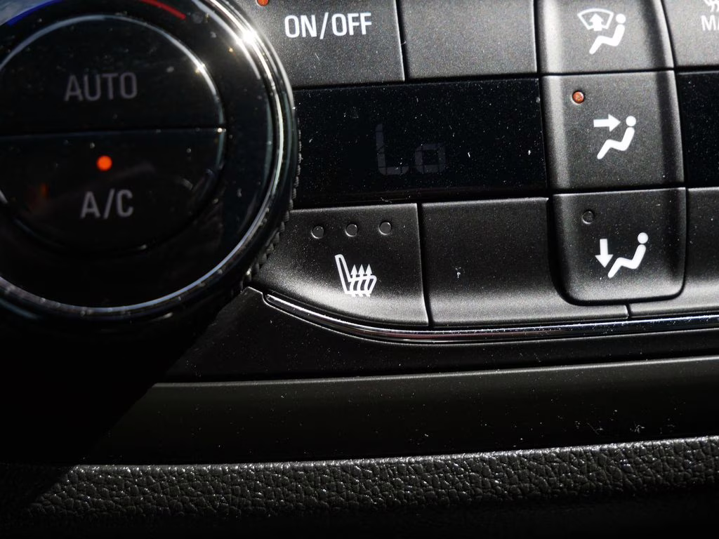 2024 Ebony Twilight Metallic Buick Envista Preferred FWD SUV