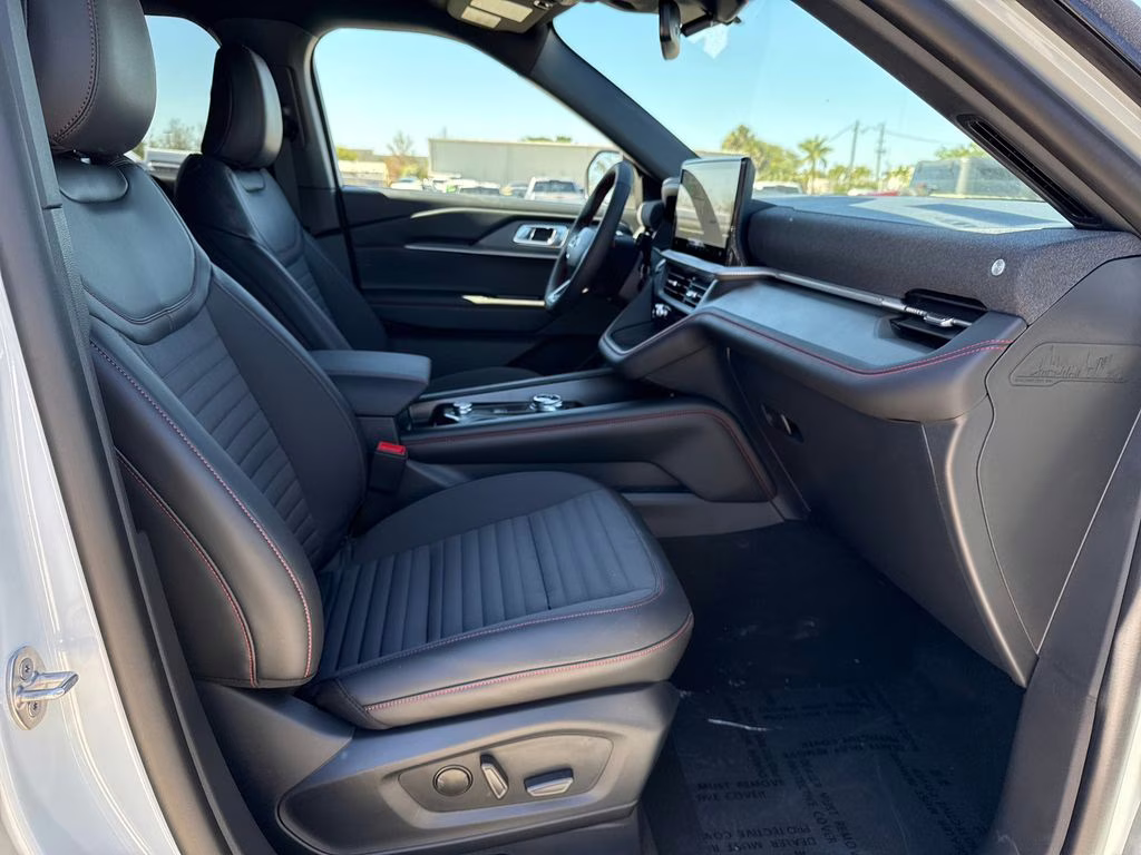 2026 Space White Metallic Ford Explorer ST-Line RWD SUV