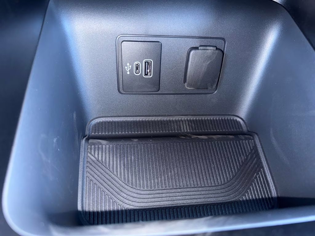 2026 Space White Metallic Ford Explorer ST-Line RWD SUV