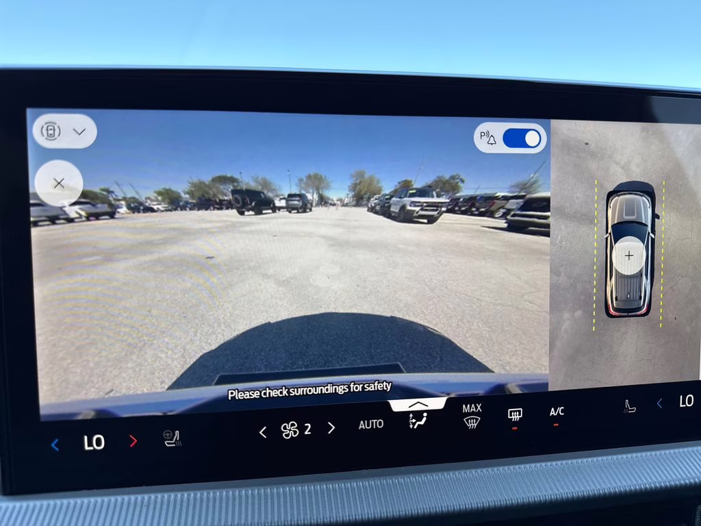 2026 Star White Metallic Tri-Coat Ford Explorer ST-Line RWD SUV