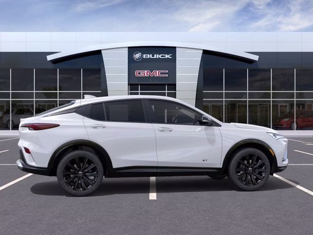 2026 Summit White Buick Envista Sport Touring FWD SUV