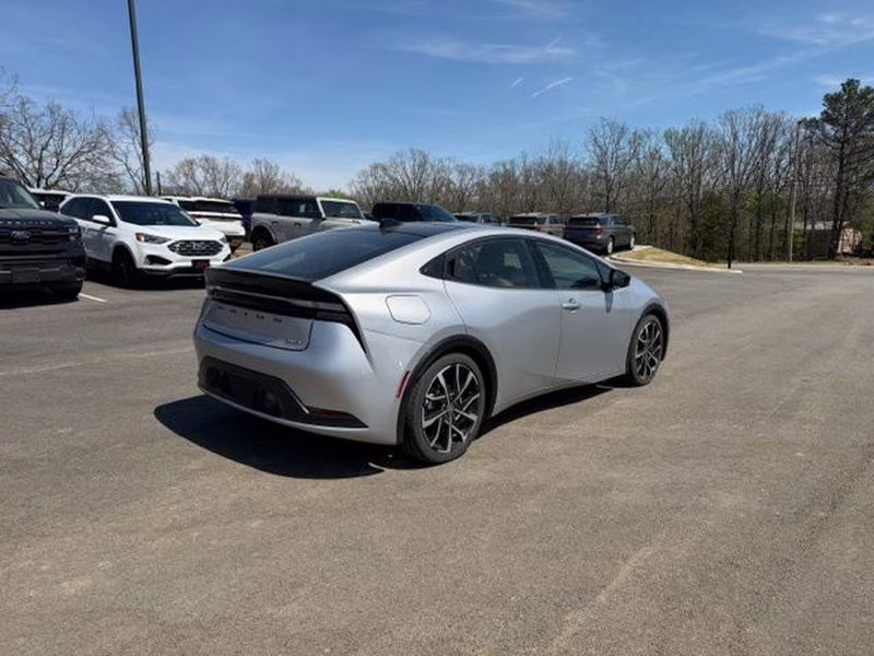 2025 Cutting Edge Toyota Prius Prime XSE FWD Hatchback