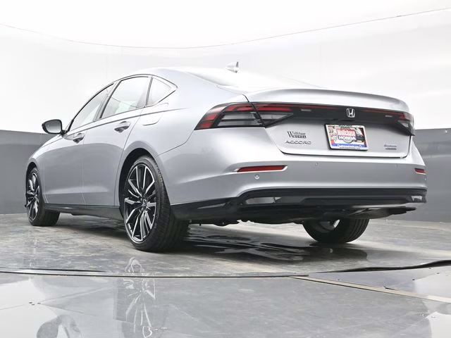 2023 Lunar Silver Metallic Honda Accord Hybrid Touring FWD Sedan