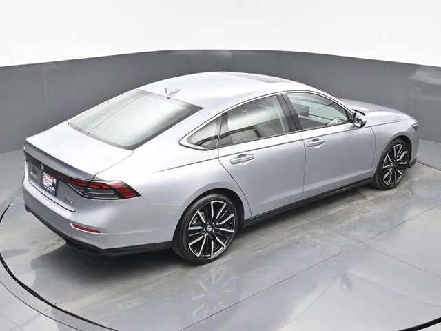 2023 Lunar Silver Metallic Honda Accord Hybrid Touring FWD Sedan
