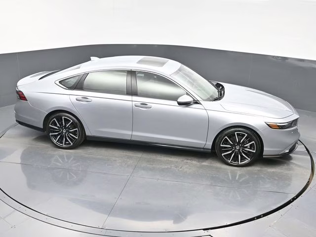 2023 Lunar Silver Metallic Honda Accord Hybrid Touring FWD Sedan