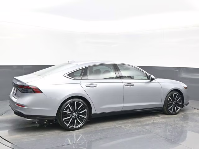 2023 Lunar Silver Metallic Honda Accord Hybrid Touring FWD Sedan