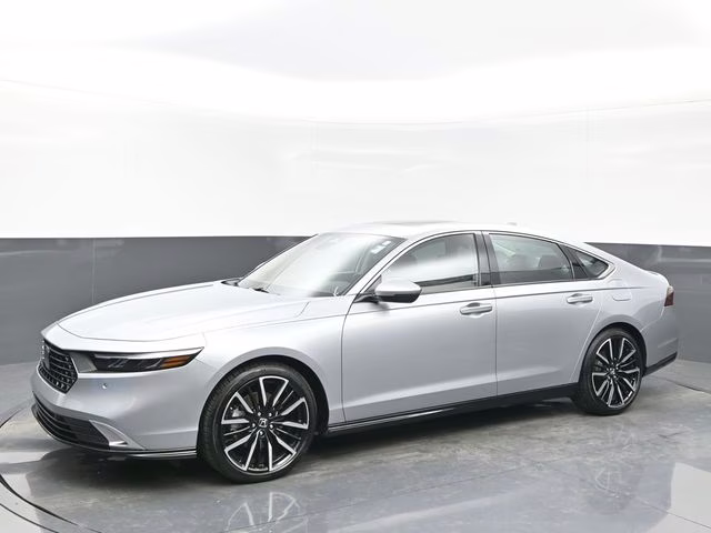 2023 Lunar Silver Metallic Honda Accord Hybrid Touring FWD Sedan