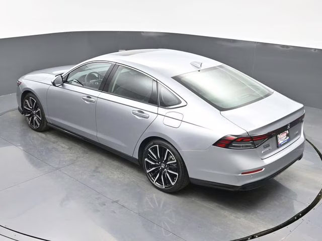 2023 Lunar Silver Metallic Honda Accord Hybrid Touring FWD Sedan