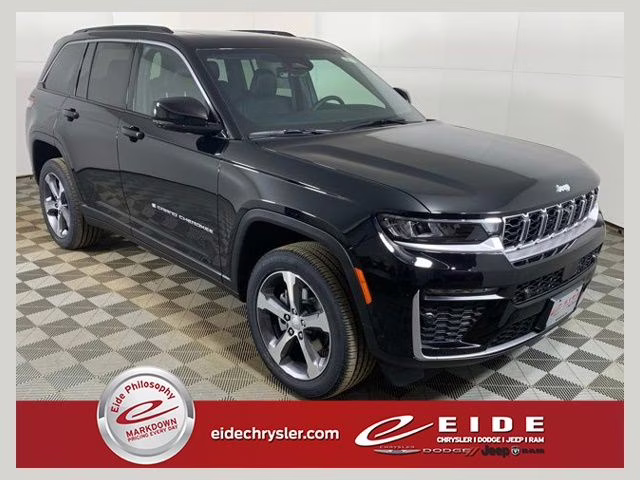 2026 Diamond Black Crystal Pearlcoat Jeep Grand Cherokee Limited 4X4 SUV