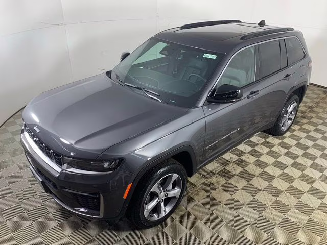 2026 Baltic Gray Metallic Clearcoat Jeep Grand Cherokee Limited 4X4 SUV