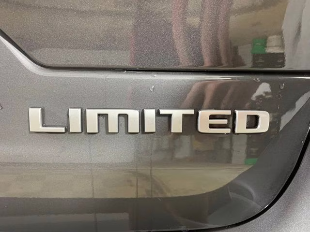 2026 Baltic Gray Metallic Clearcoat Jeep Grand Cherokee Limited 4X4 SUV