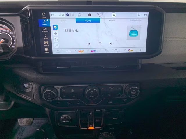 2026 Anvil Clearcoat Jeep Gladiator Sport S 4X4 Truck