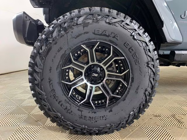 2026 Anvil Clearcoat Jeep Gladiator Sport S 4X4 Truck