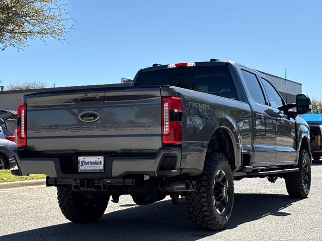 2026 Gray Ford Super Duty F-250 SRW Lariat 4X4 Truck