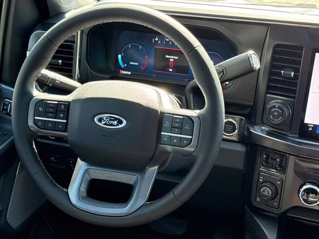 2026 Gray Ford Super Duty F-250 SRW Lariat 4X4 Truck