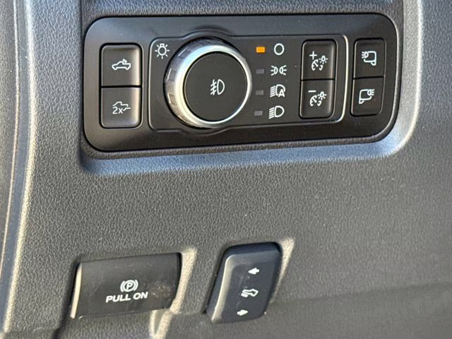 2026 Gray Ford Super Duty F-250 SRW Lariat 4X4 Truck