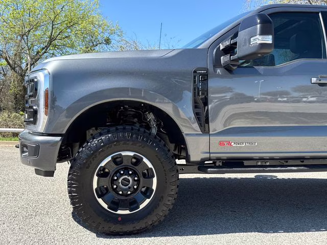 2026 Gray Ford Super Duty F-250 SRW Lariat 4X4 Truck