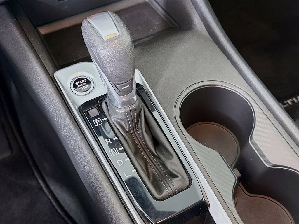 2025 Gun Metallic Nissan Altima 2.5 SV FWD Sedan