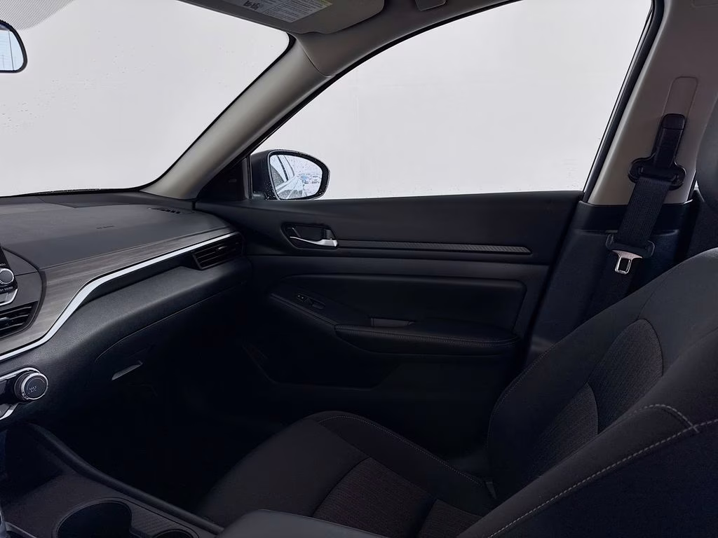 2025 Gun Metallic Nissan Altima 2.5 SV FWD Sedan